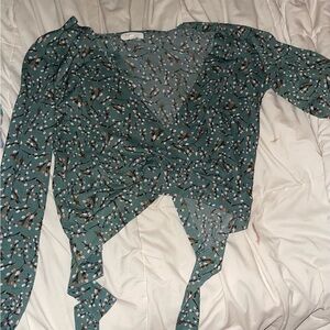 Long sleeve blouse by full circle brand size xl tie around and slit in the back